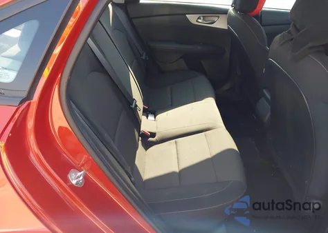 2024 Kia Forte Lxs из США, поврежденный, VIN 3KPF24ADXRE702859